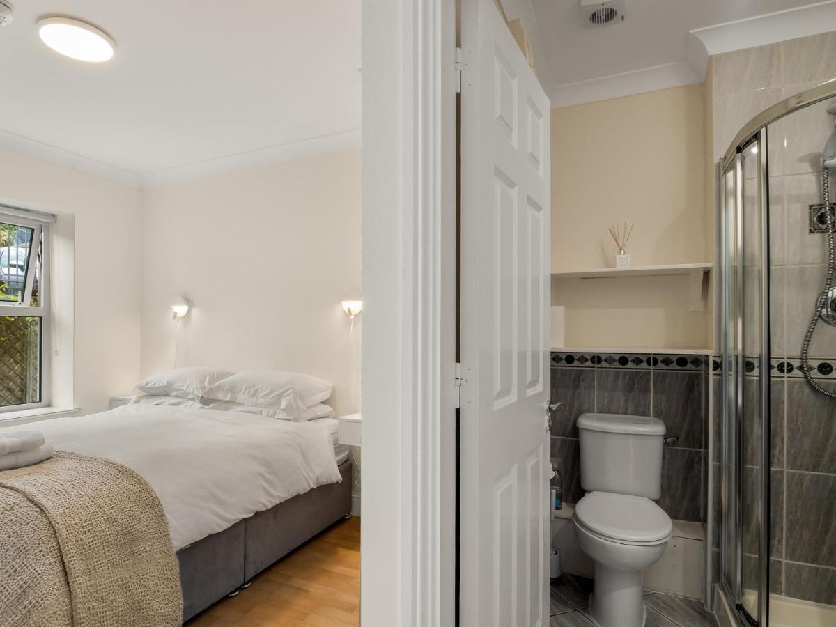 Clifden Seaview - Stunning Apartment Екстер'єр фото