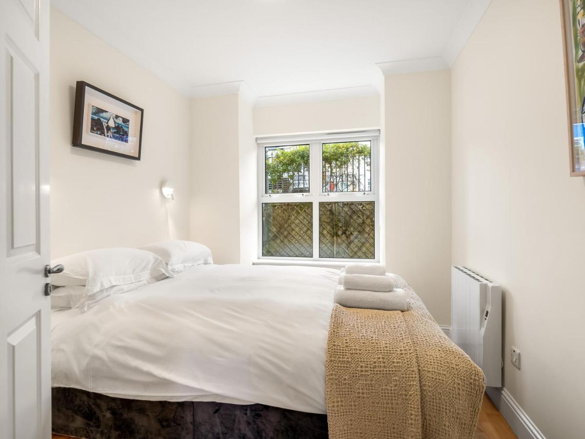 Clifden Seaview - Stunning Apartment Екстер'єр фото